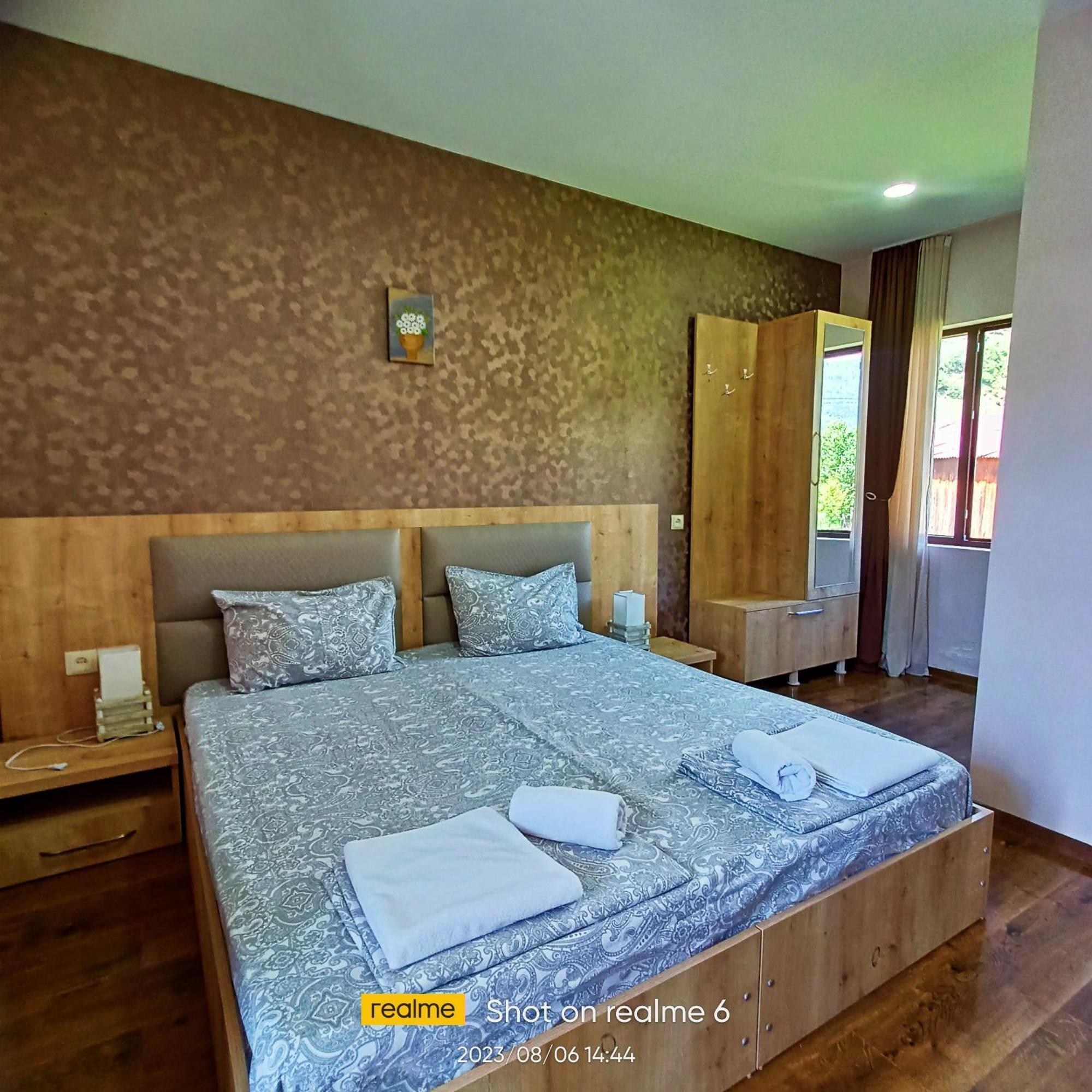 House B&B Mestia Exterior foto